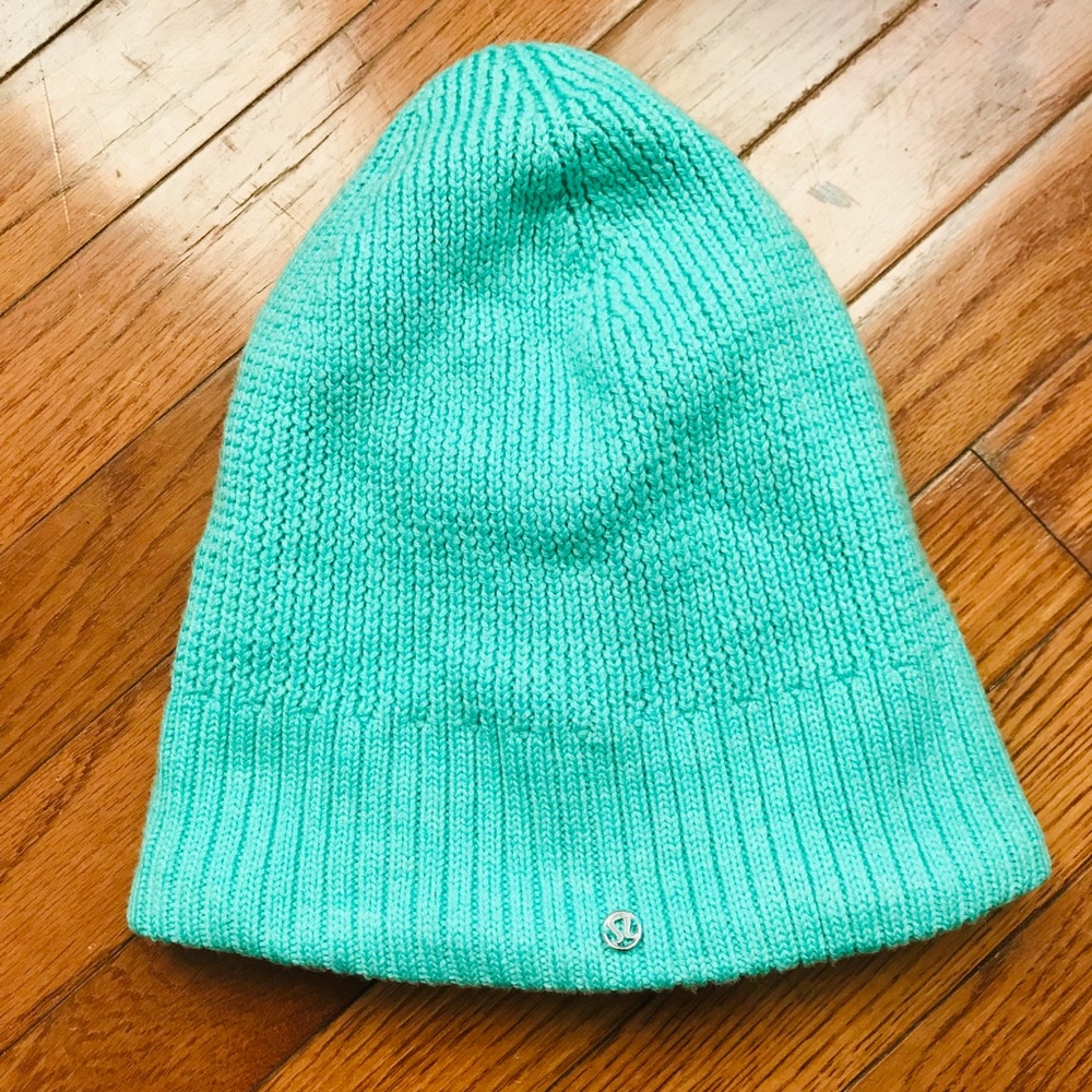 lululemon fleece lined ski beanie mint